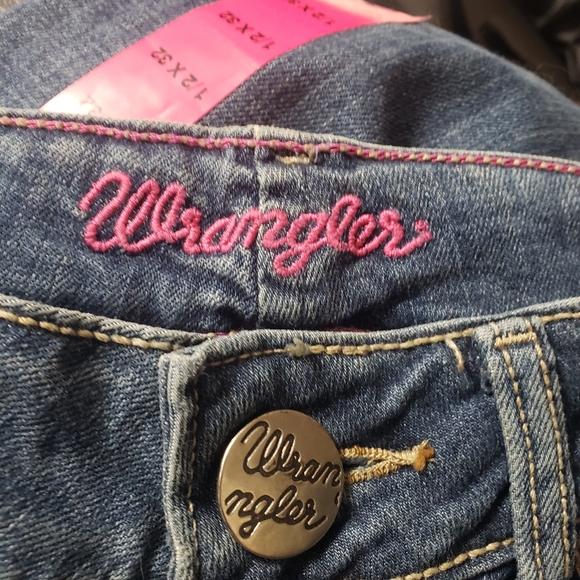 Wrangler NWT Premium Patch Sz 1/2 × 32 Mae Jeans - Picture 4 of 16